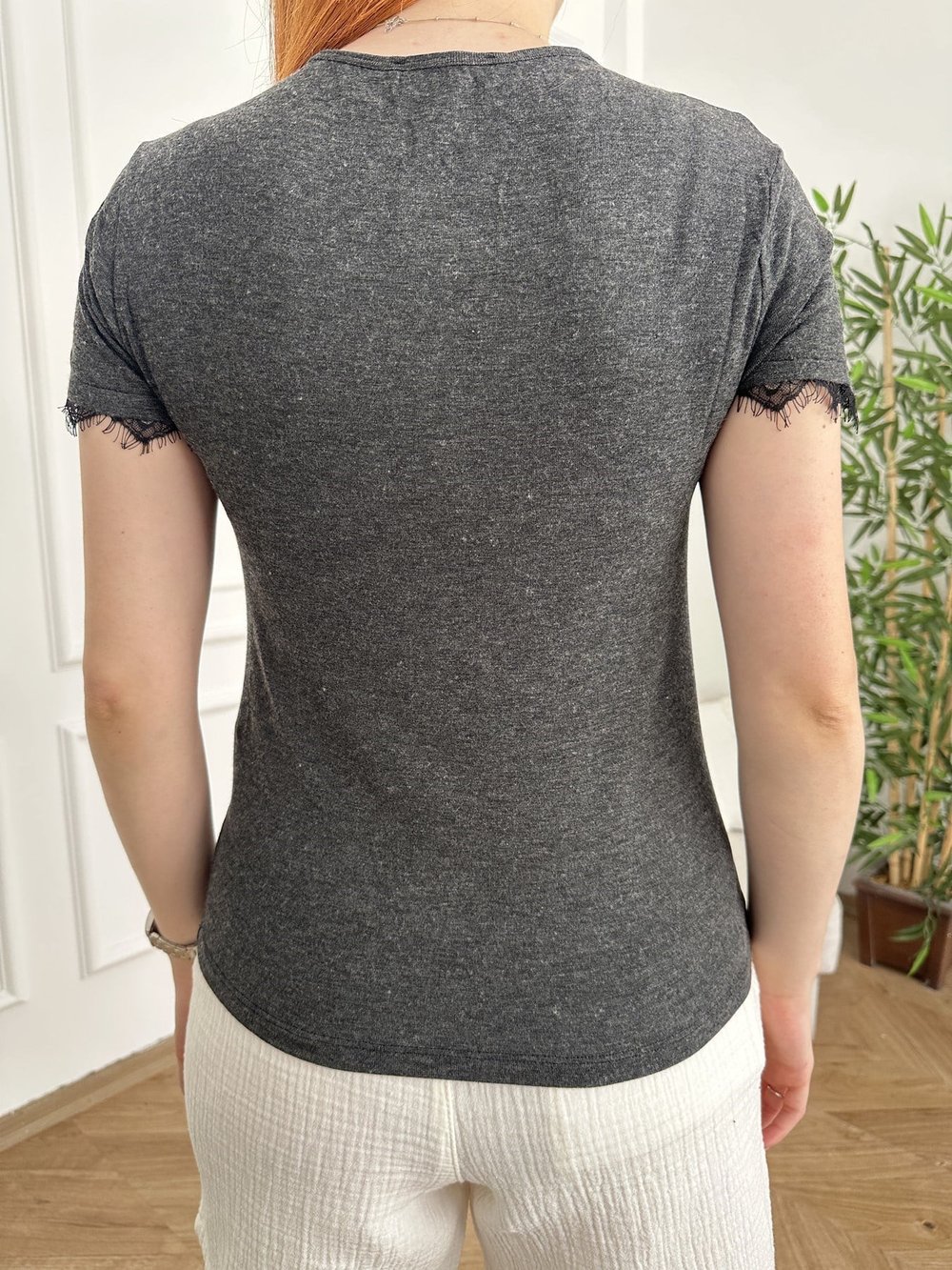 Kolları Dantel Detay T-shirt Antrasit