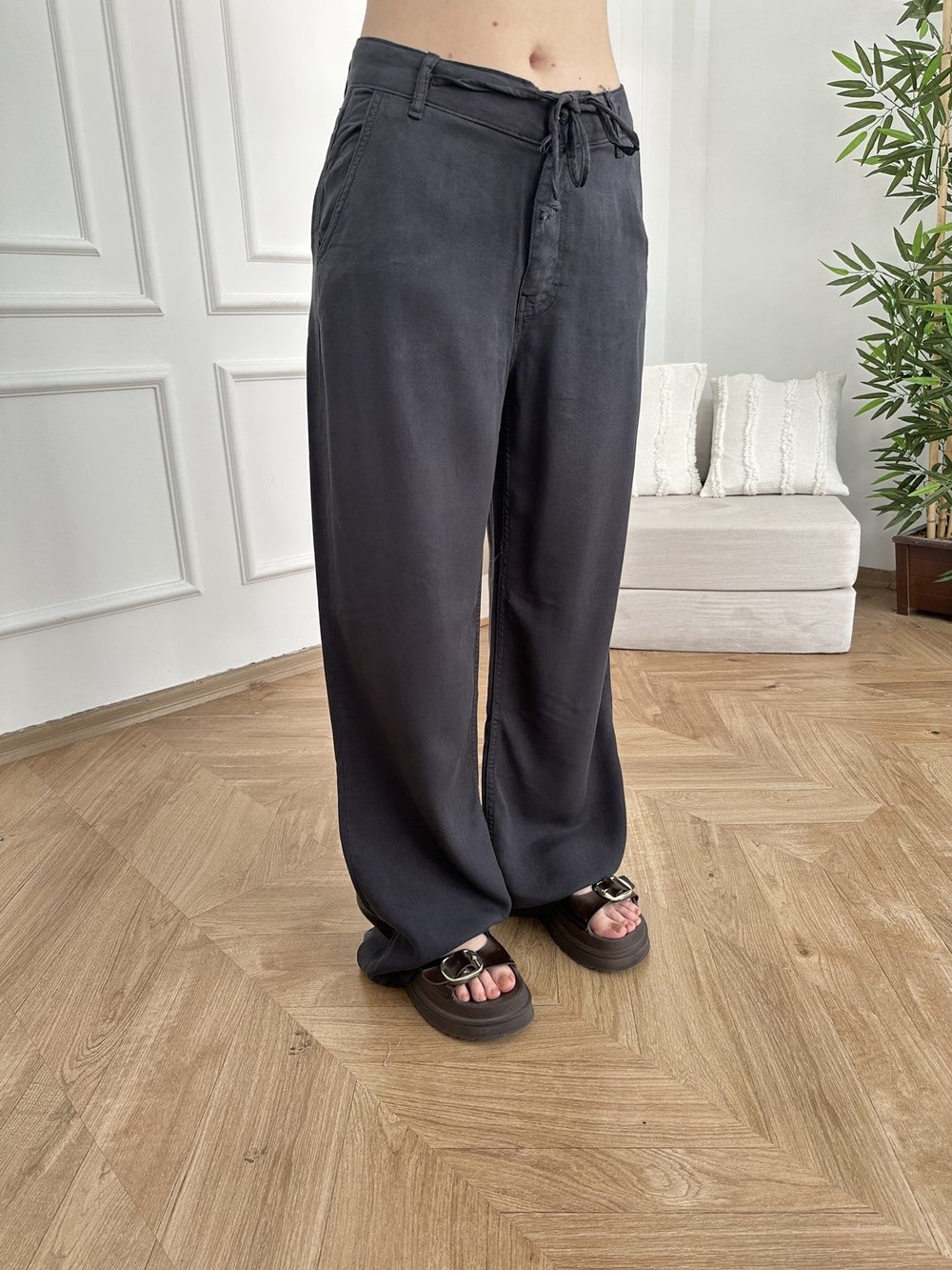 Kolsuz Bluz - Relax Pantolon Takım 107 füme