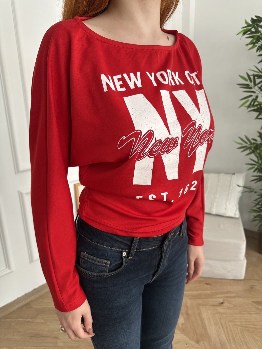 New York Baskılı Kayık Yaka Sweatshirt Kırmızı