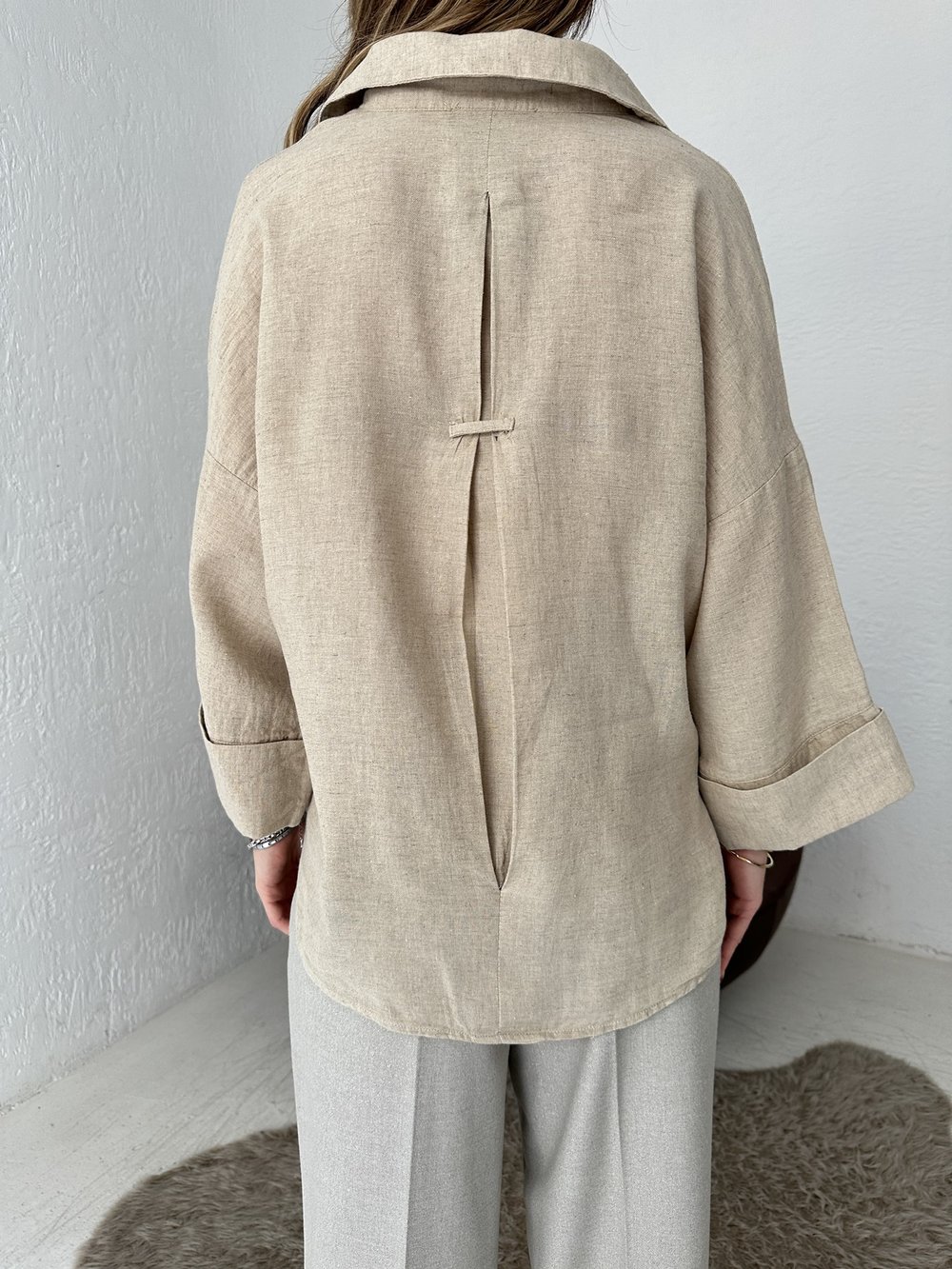 Oversize Sırt Detaylı Gömlek Naturel