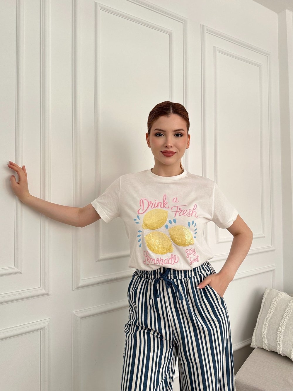 Payetli Limon Nakışlı T-shirt Ekru