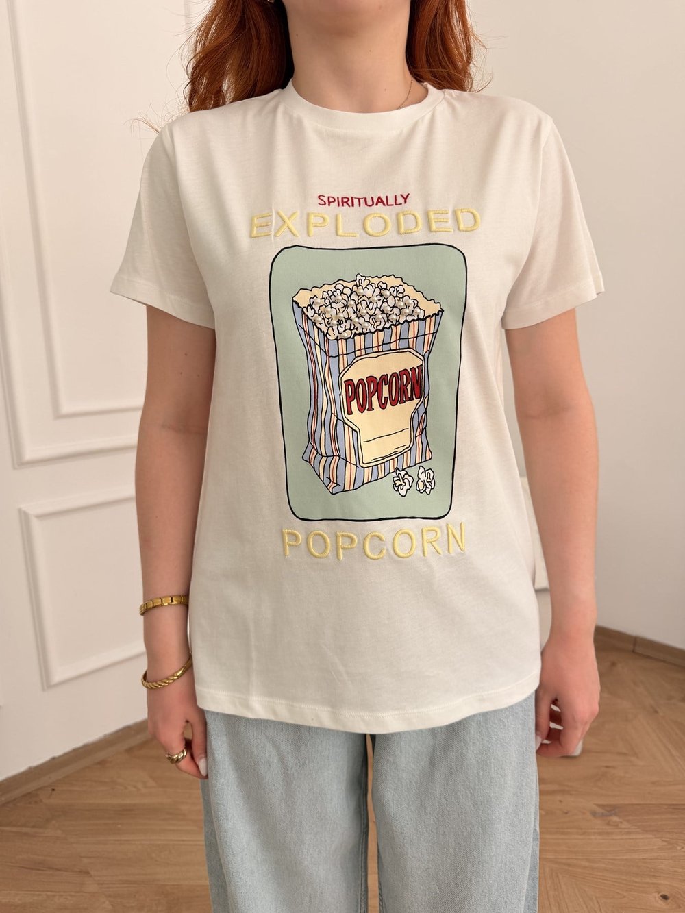 Pop Corn Nakışlı İnci Detaylı T-shirt Ekru