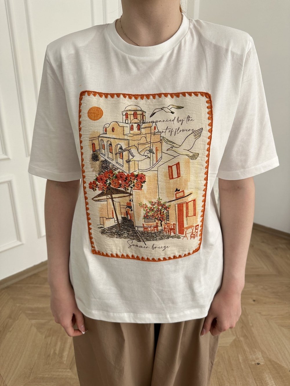 Summer Breeze Çerçeve Patchli T-shirt Ekru
