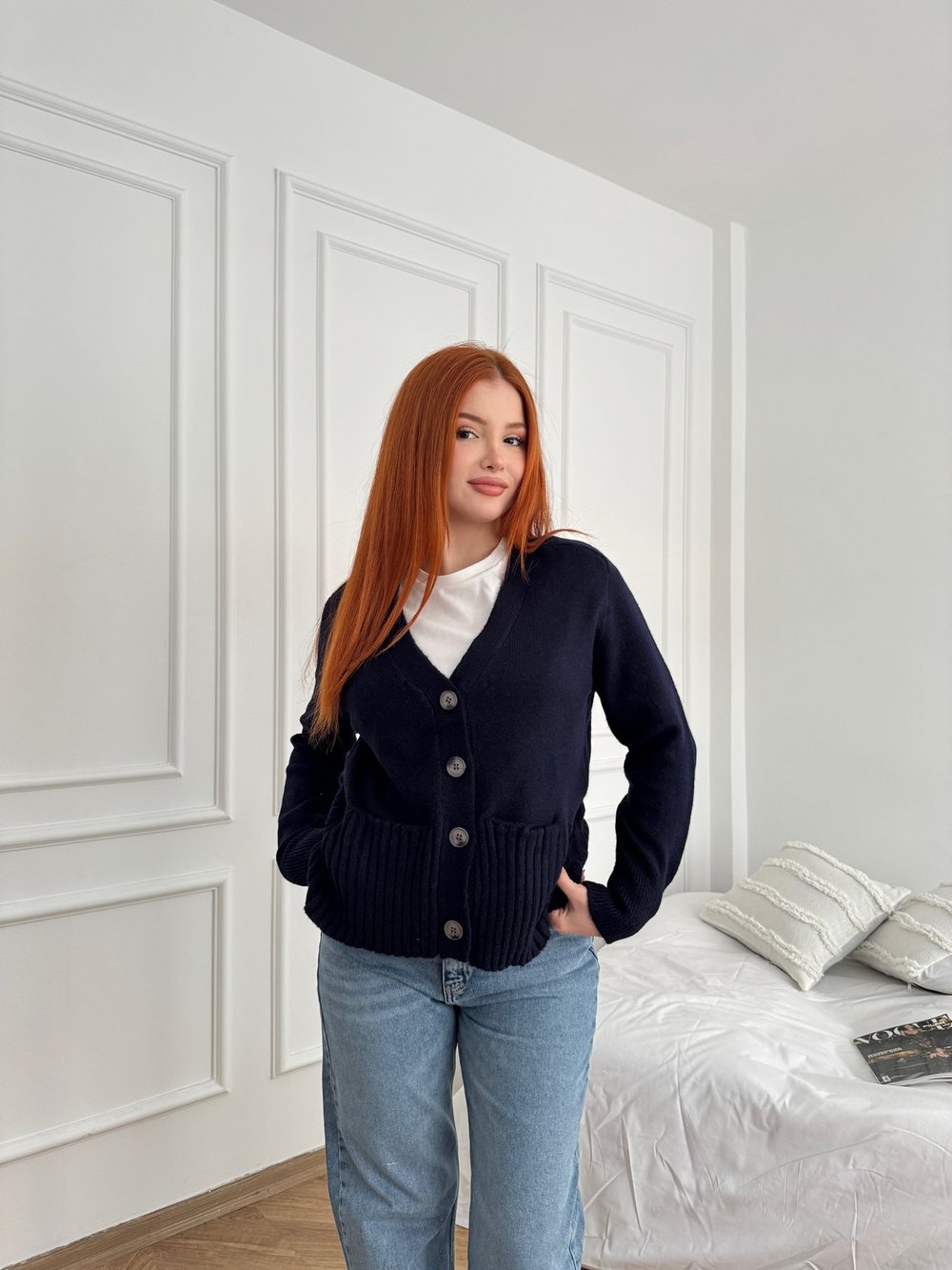 V Yaka Beli Ribana Görünümlü Hırka Lacivert