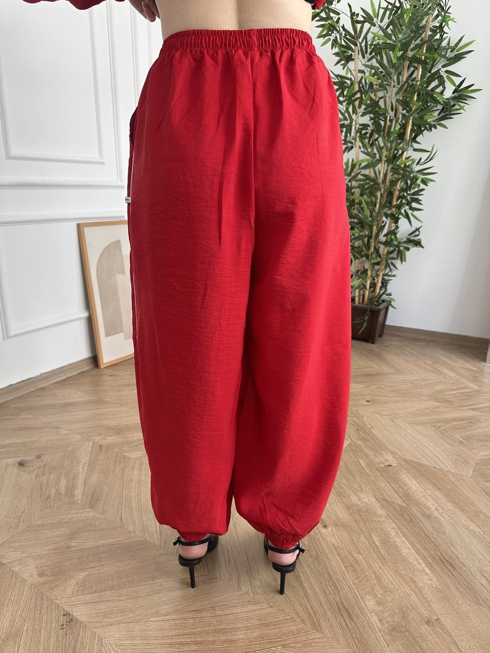 Yanı Şeritli Paraşüt Pantolon Kırmızı