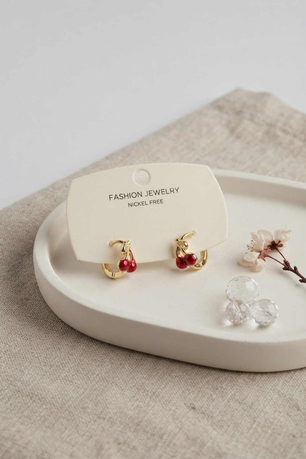 Pirinç Gold Renk Kiraz Model Çocuk Küpe