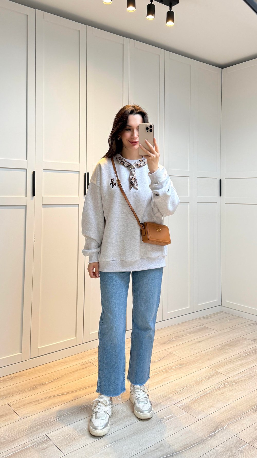 FULAR YAKA SWEATSHIRT 