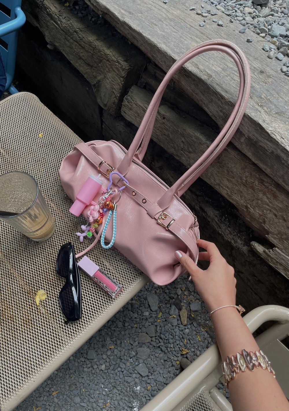 Mery Kemer Detaylı Baget Çanta Pudra