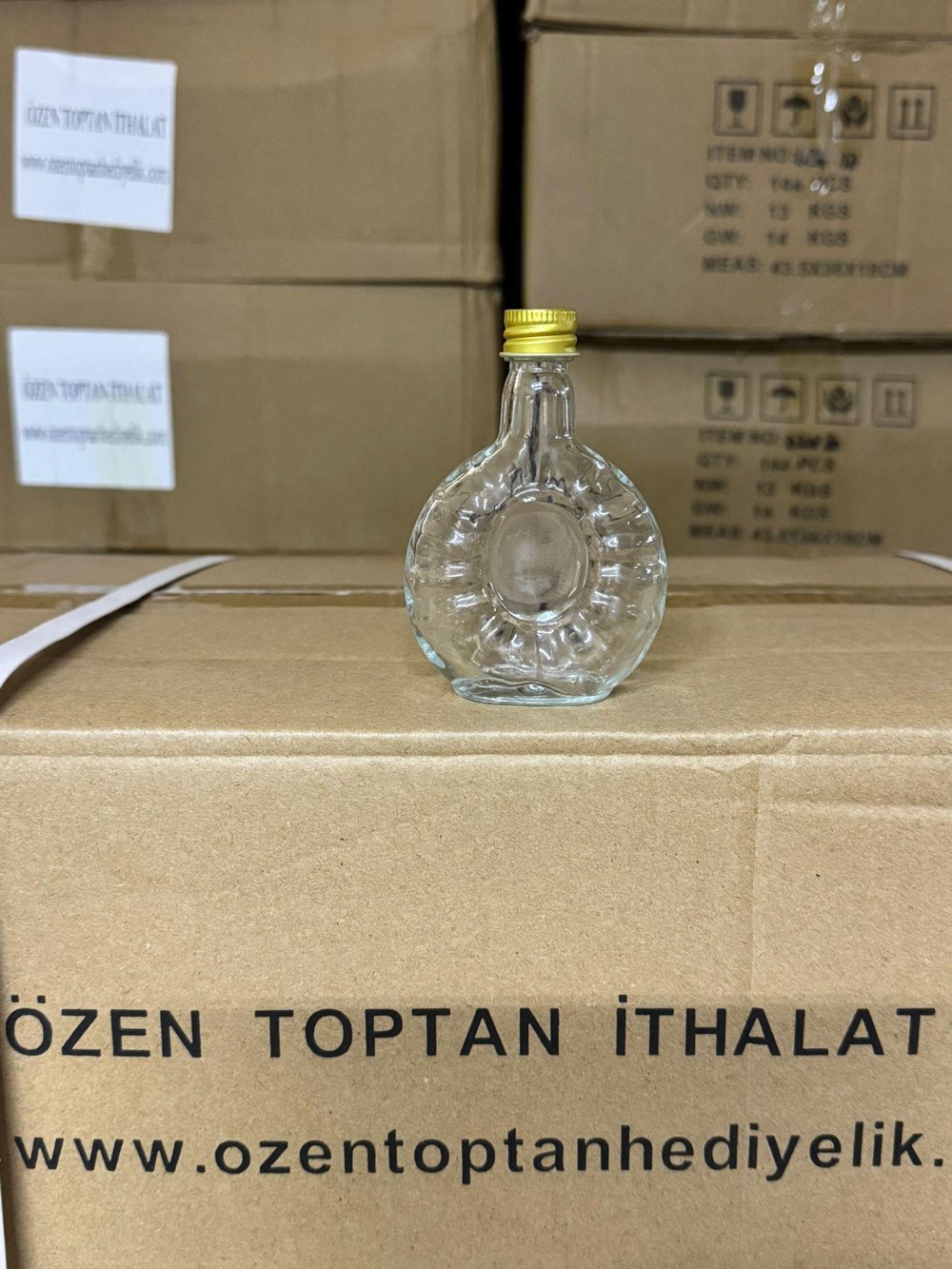 ÖZN 28 CAM 50 CC METAL KAPAKLI ŞİŞE 10 ADET