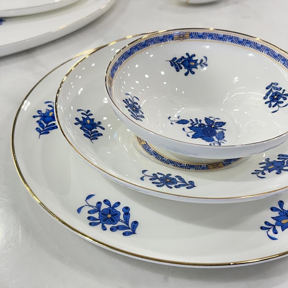 Leonarte Casa Czechoslovak Navy Blue 57 Piece Dinner Set Gold