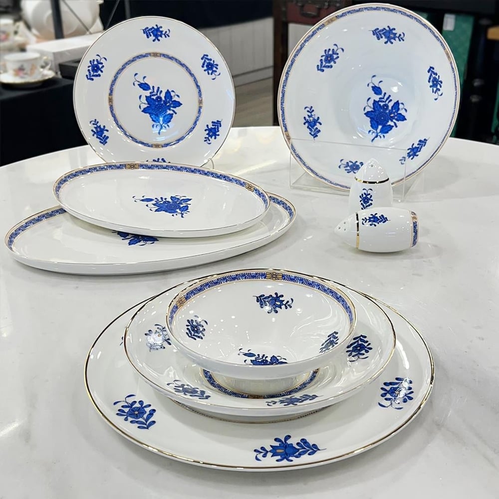 Leonarte Casa Czechoslovak Navy Blue 57 Piece Dinner Set Gold
