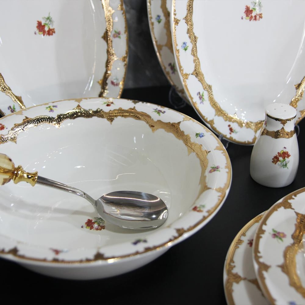 Queens of England Elena 61 Piece Porcelain Dinner Set for 12 People