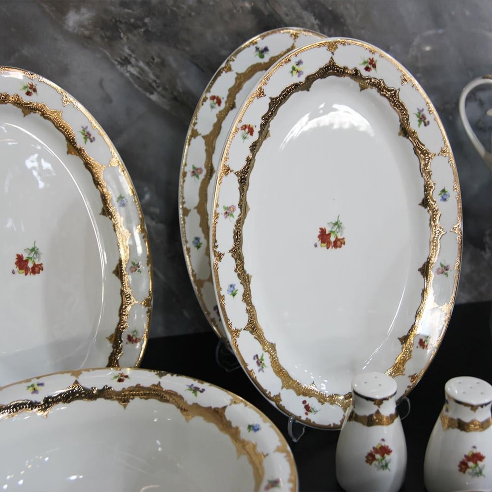Queens of England Elena 61 Piece Porcelain Dinner Set for 12 People