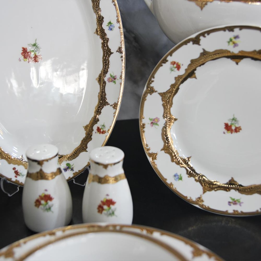 Queens of England Elena 61 Piece Porcelain Dinner Set for 12 People