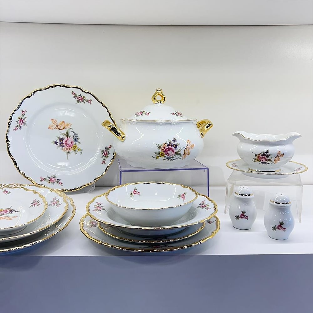 Thun Ophelia Eternal 77 Piece Dinner Set Gold
