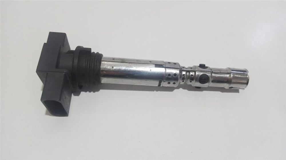 VW-OEM ATEŞLEME BOBİNİ 030905715A