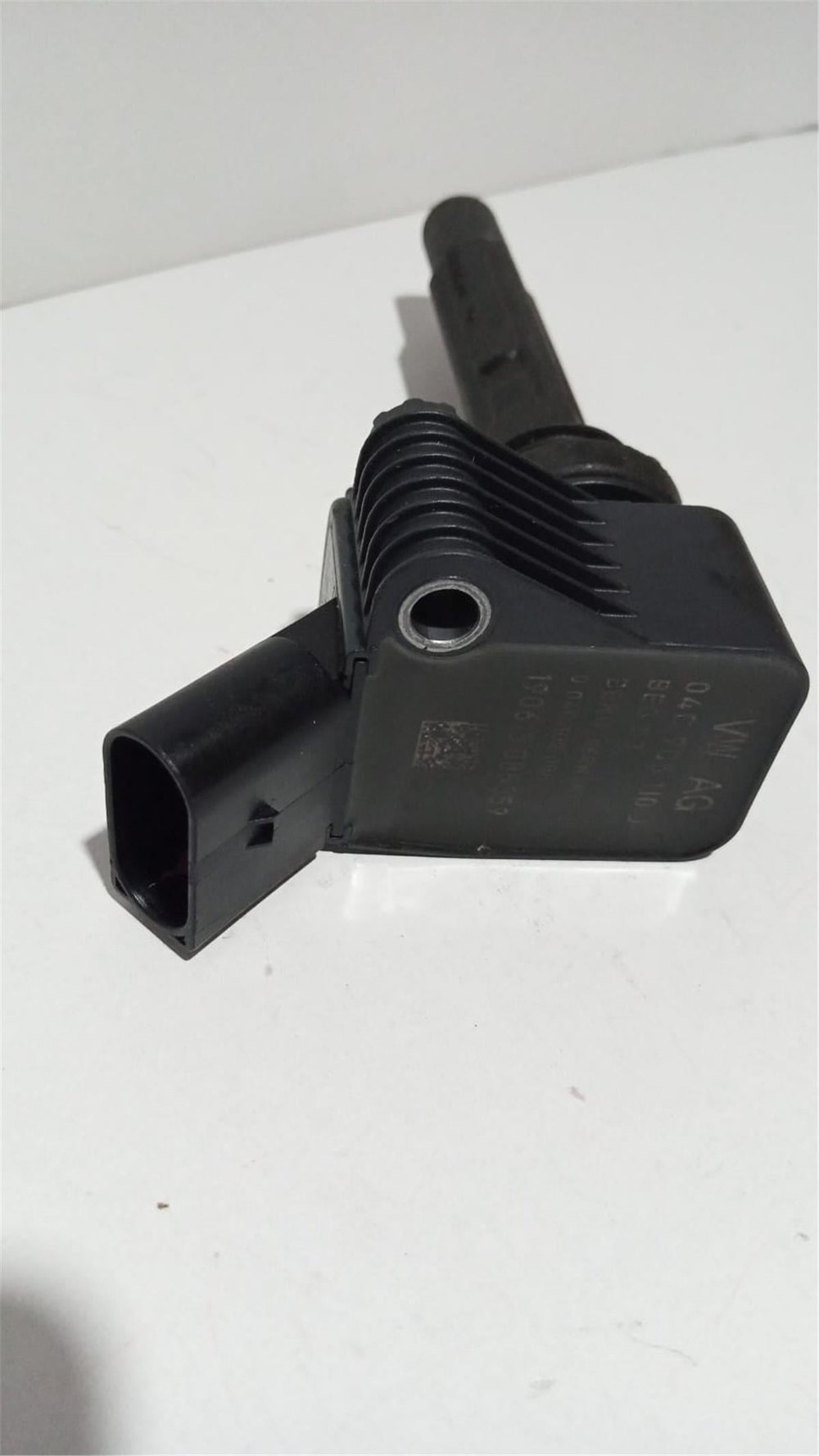 VW-OEM ATEŞLEME BOBİNİ 04E905110K