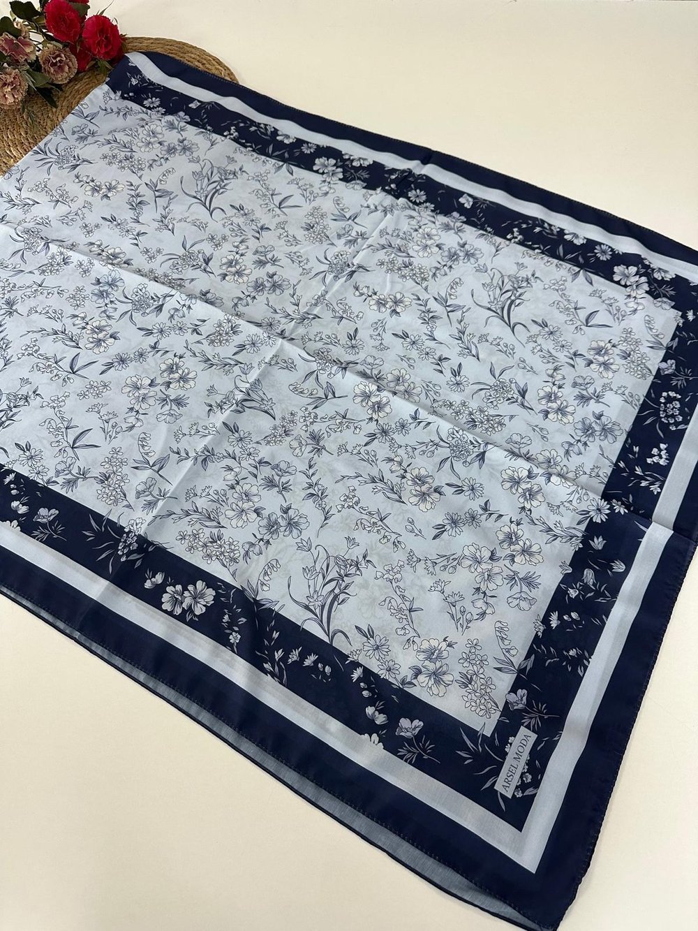 ARSEL MODA Soft Pamuklu Şal Çiçek Desen LBD2601