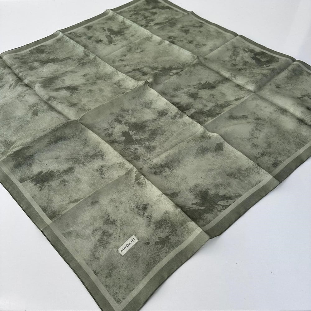 Piramit Desenli Kehribar Eşarp LTP0503