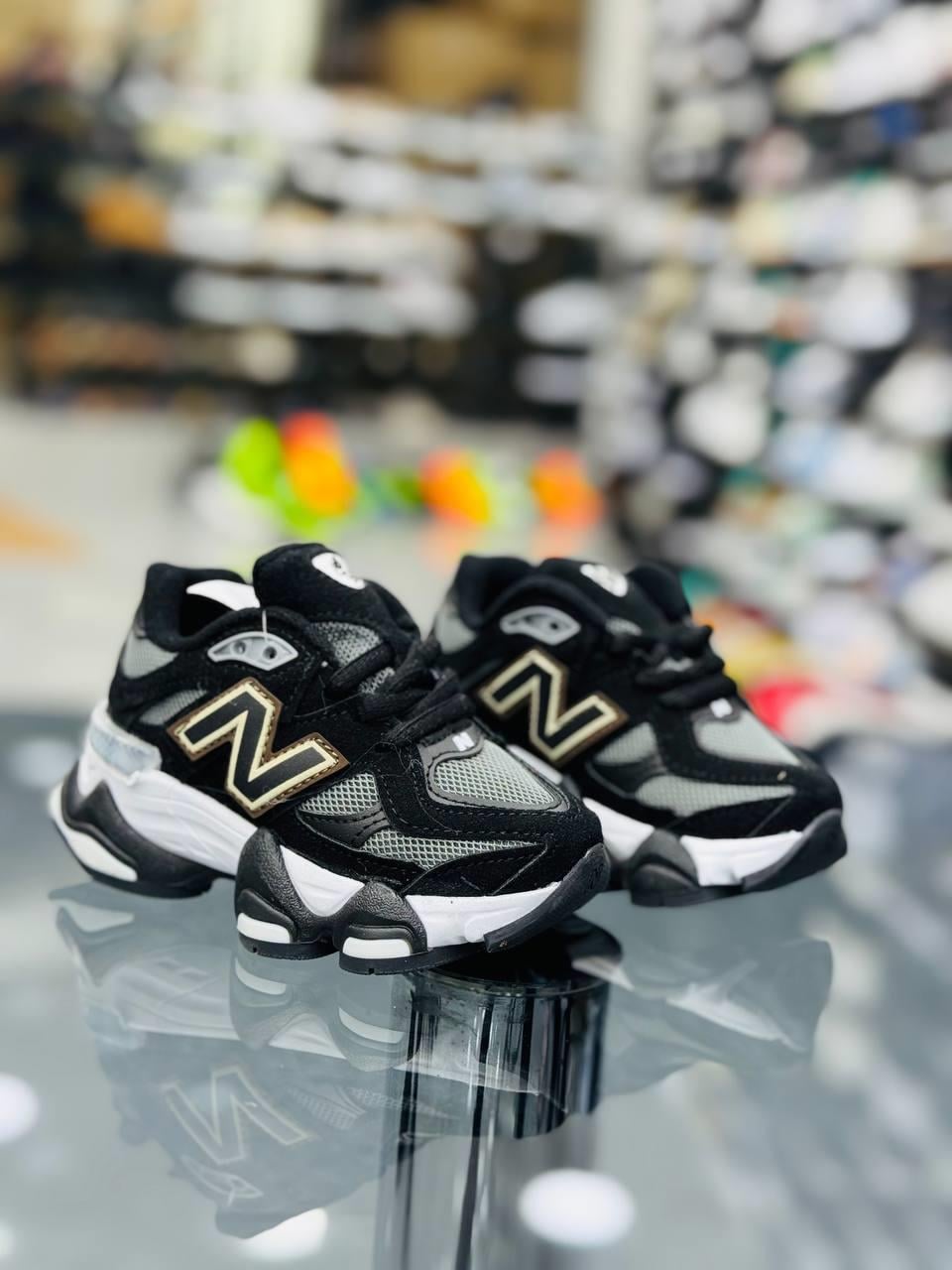 9060 Model Unisex Ayakkabı - Siyah