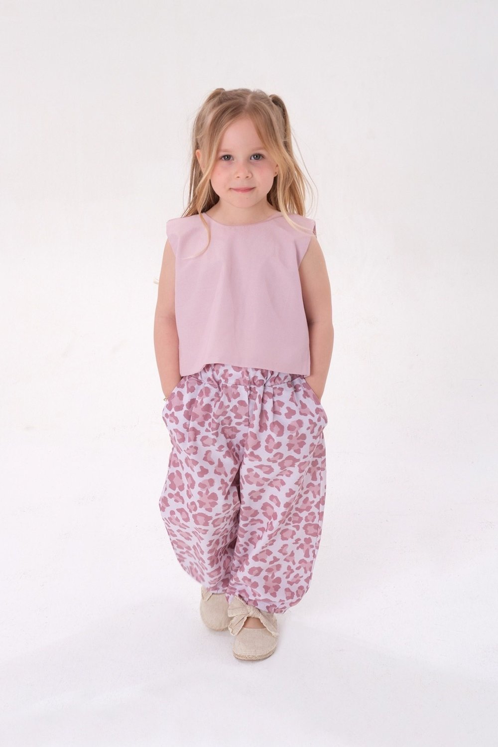 Fiyonk Detaylı Blüz & Leopar Balon Pantolon - Pembe