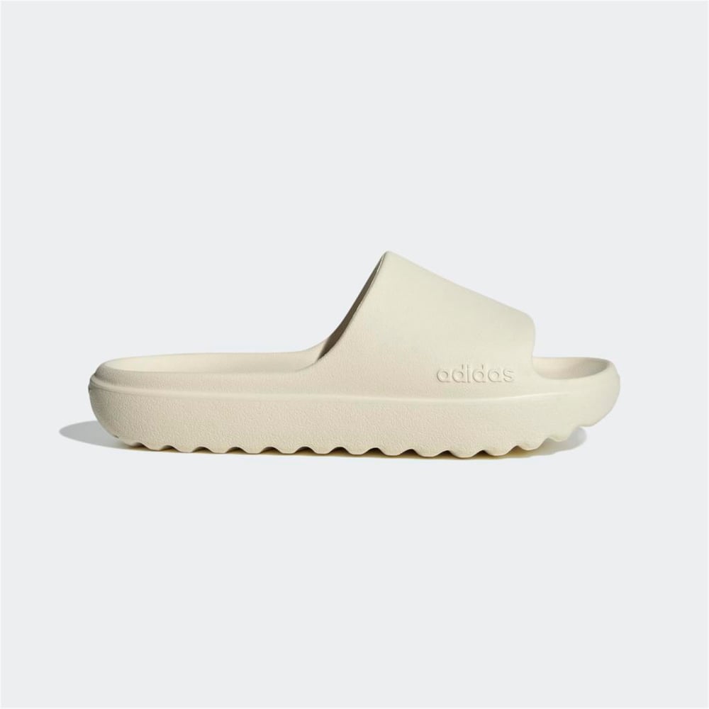 ADILETTE LUMIA