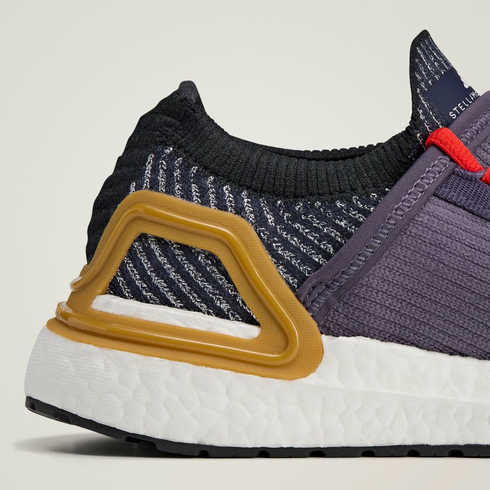 aSMC UltraBOOST 20 metallic