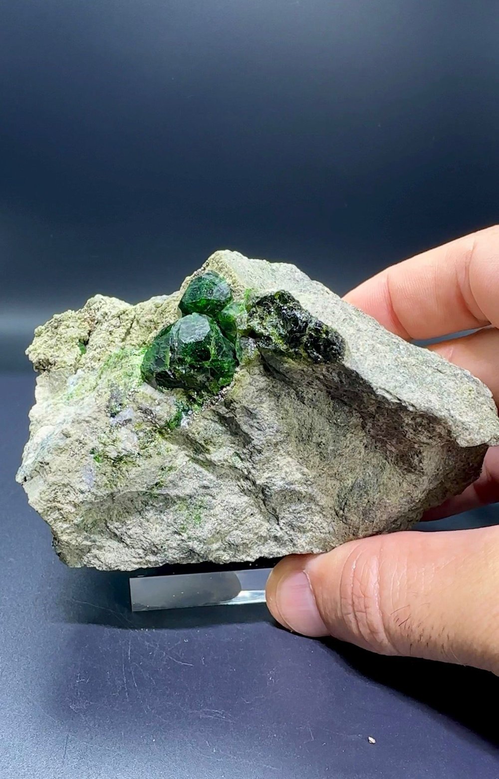 DEMANTOİD GARNET 559 GR.