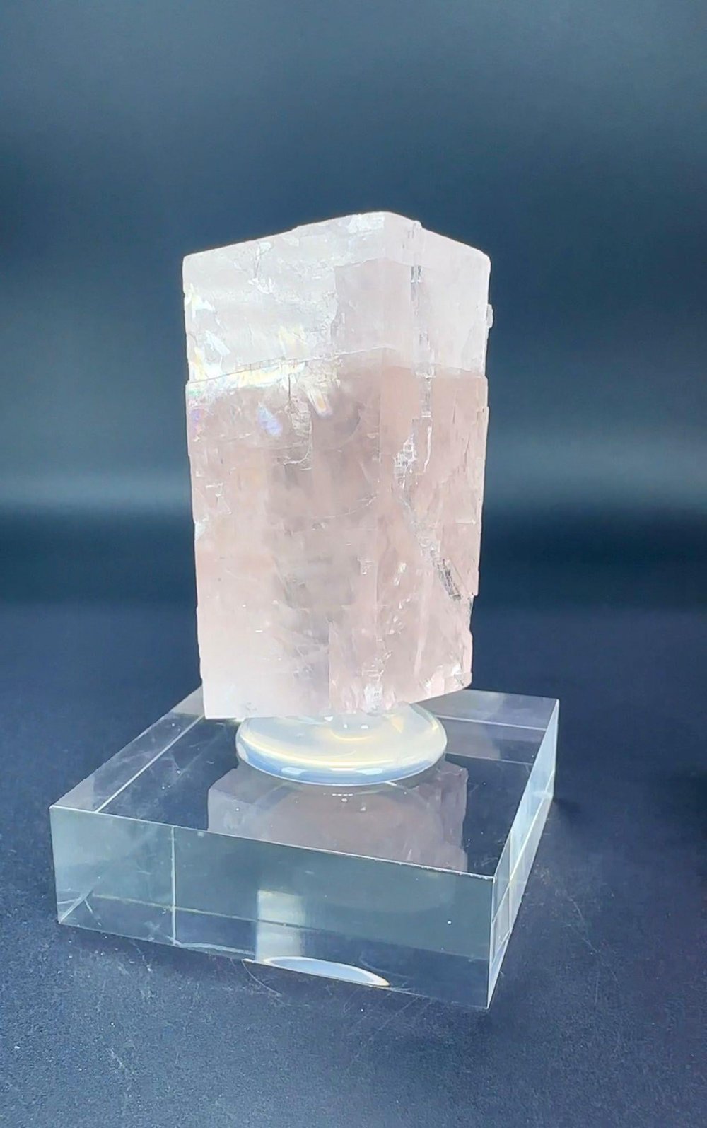 PEMBE BLOK KALSİT 66 GR.
