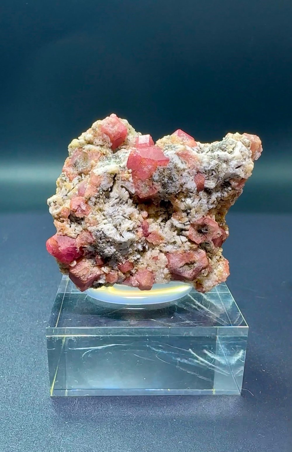 PEMBE GARNET 67 GR.