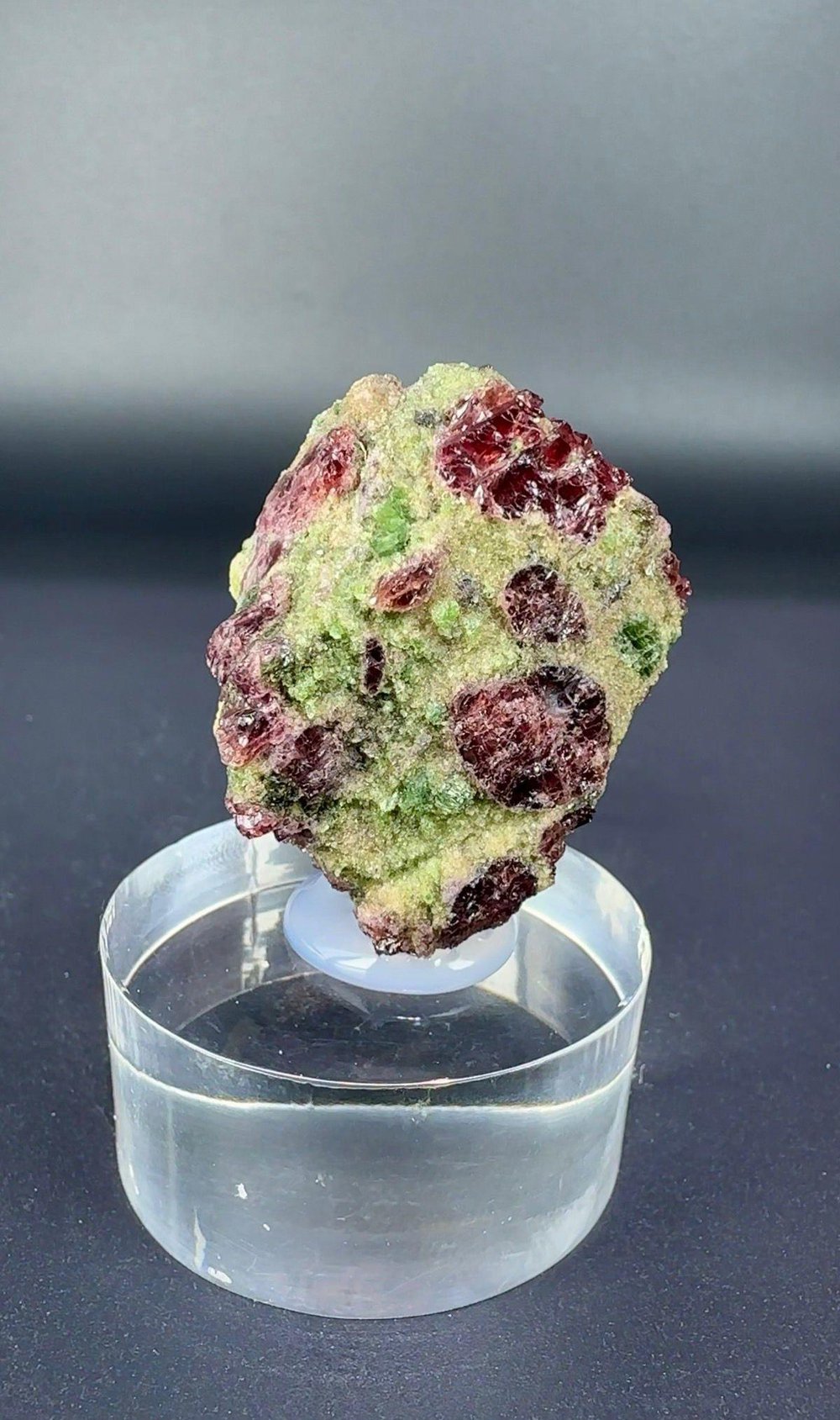 PYROPE GARNET & KROM DİOPSİT 34 GR.