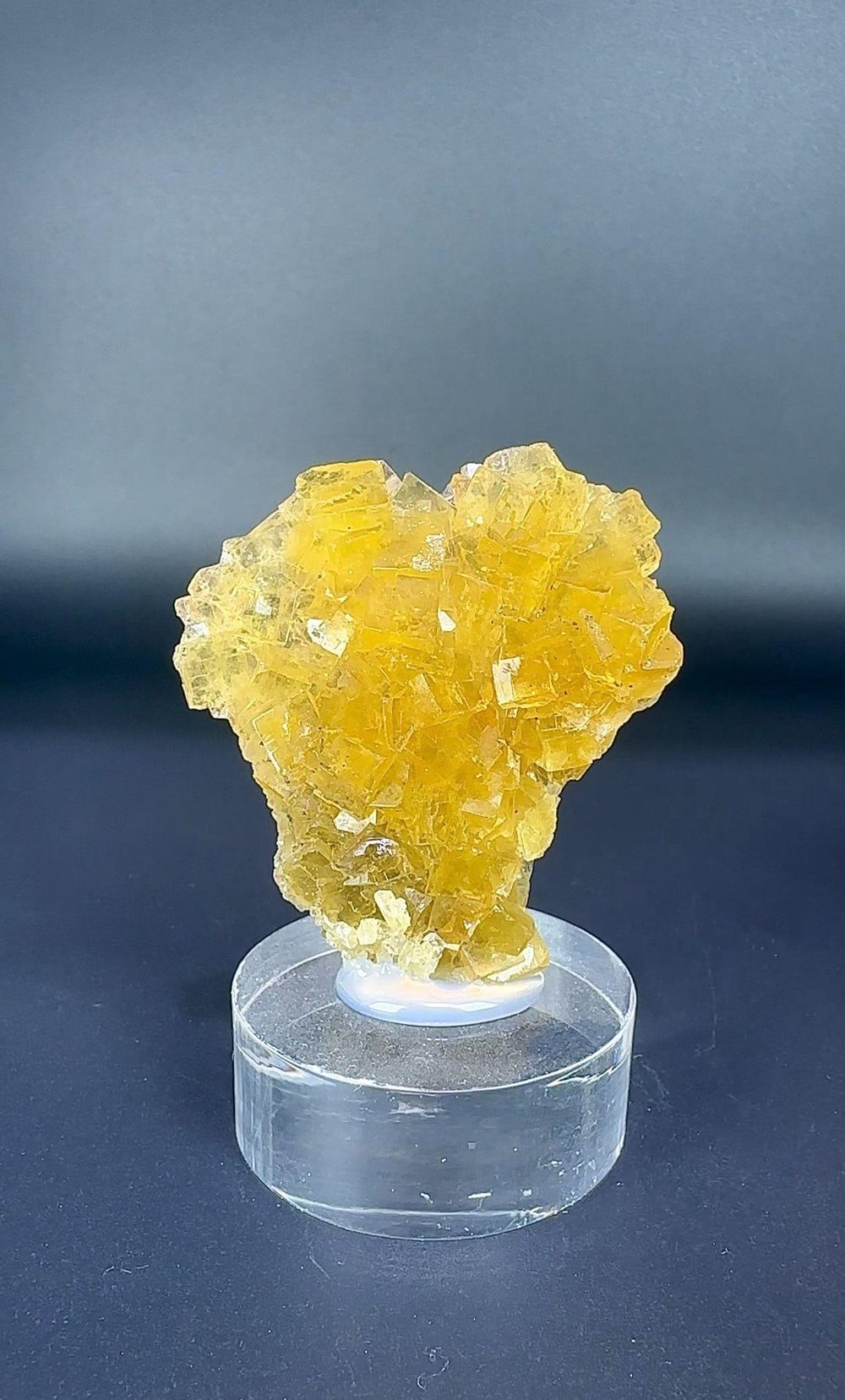 SARI KÜBİK FLORİT 32 GR.