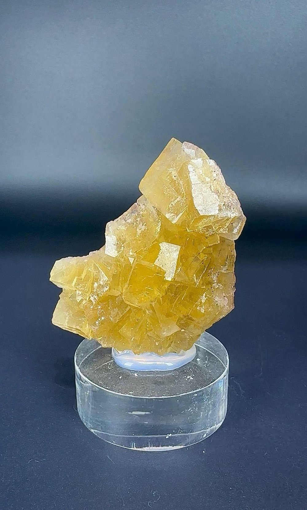 SARI KÜBİK FLORİT 48 GR.