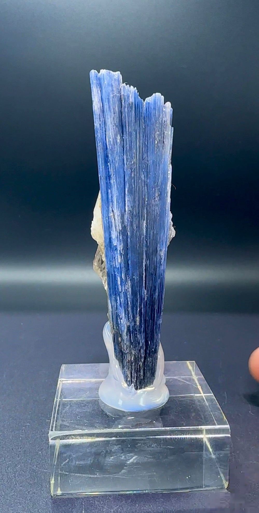 ÜST KALİTE KYANİT 128 GR.