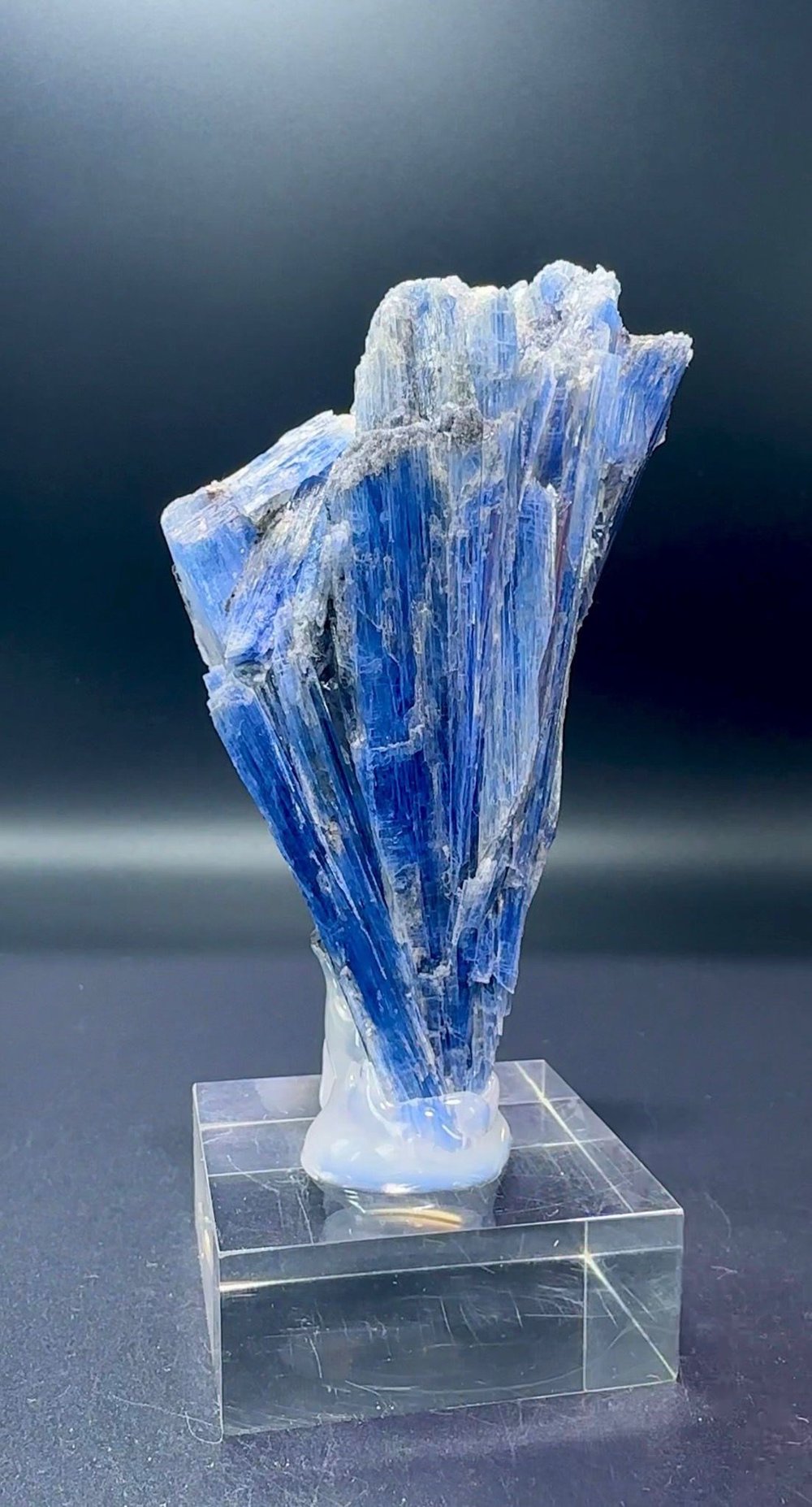 ÜST KALİTE KYANİT 212 GR.
