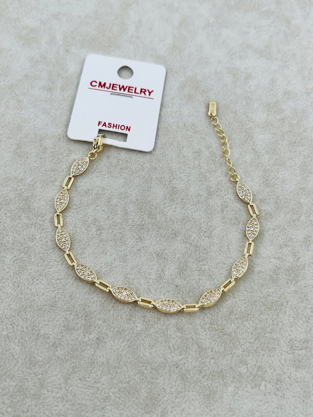 A CM BİLEKLİK 17