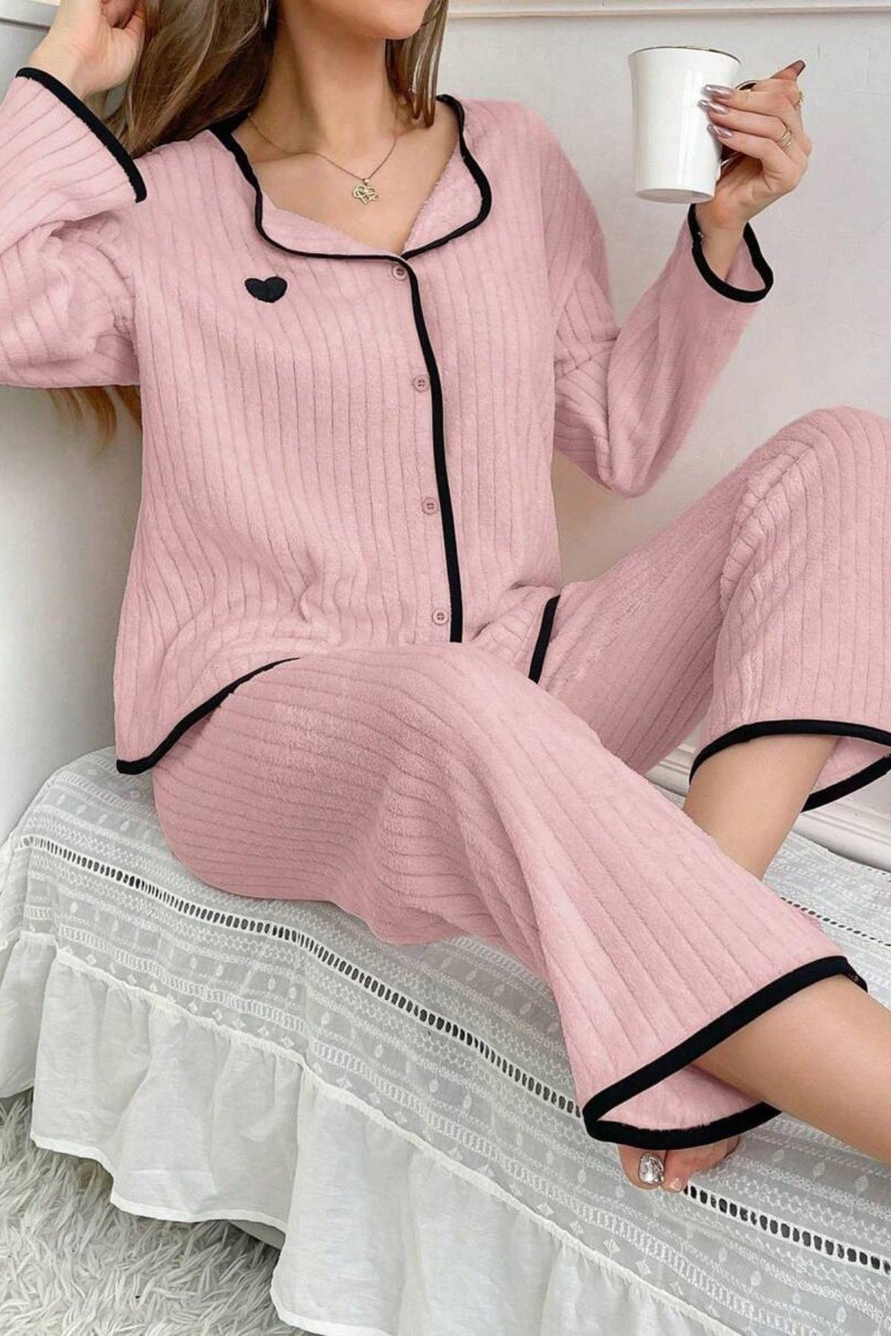 Bella Notte Bej Kalp Detaylı Biyeli Pijama Takımı 77013