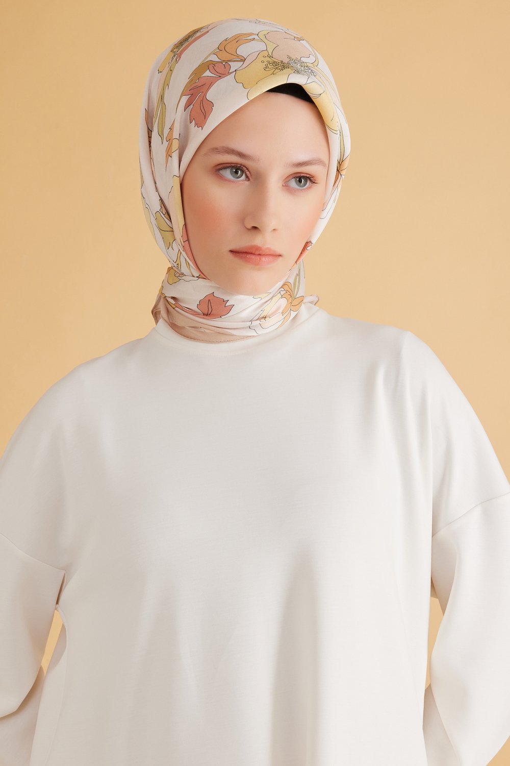 Belli Fresh Çiçek Desen Sarı Pure Eşarp 2 - 02