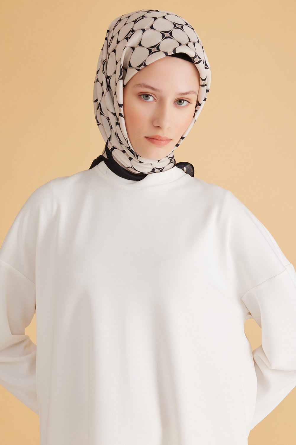 Belli Fresh Geometrik Desen Siyah Bej Pure Eşarp 3 - 27
