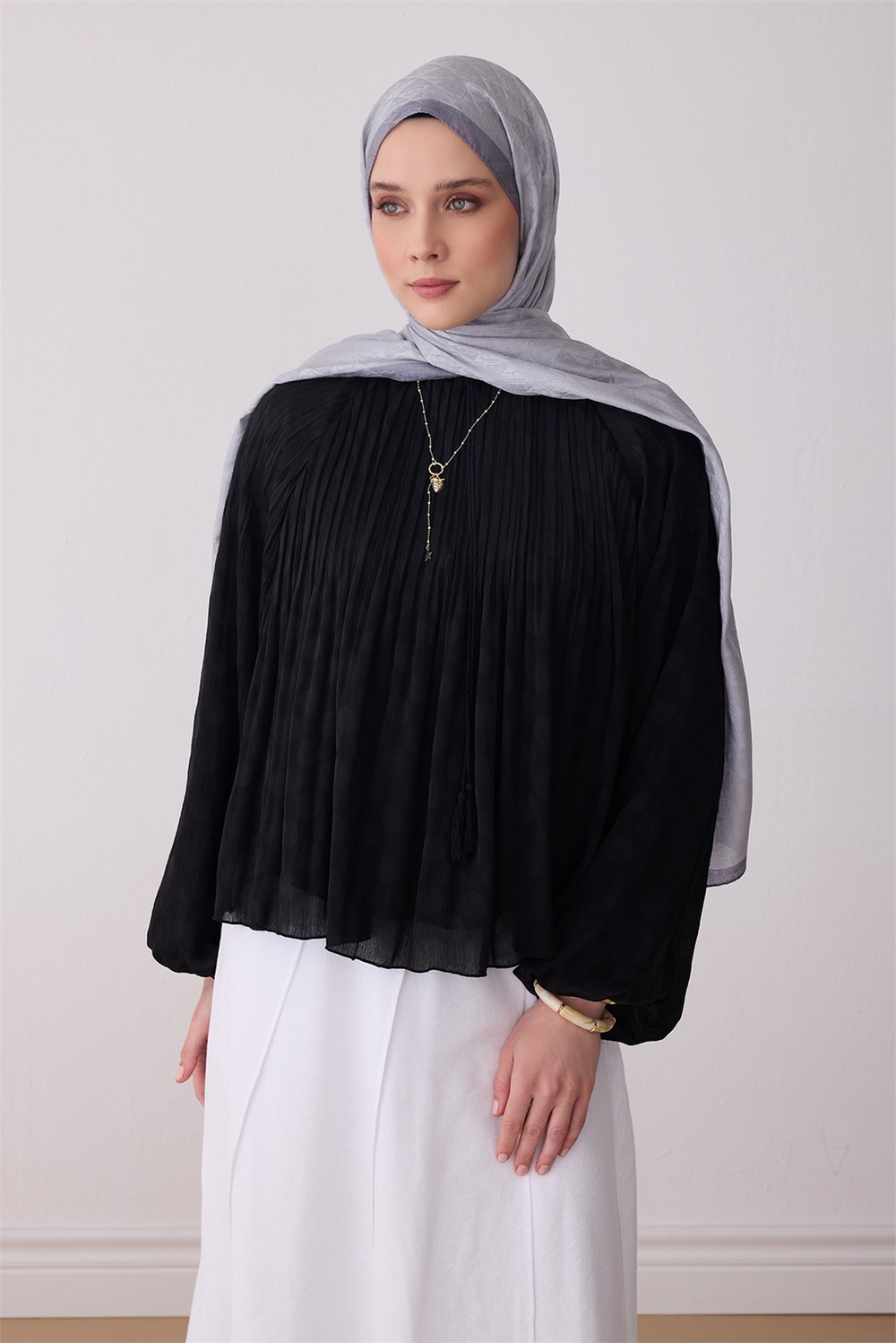 BELLİ FRESH MONOGRAM EŞARP