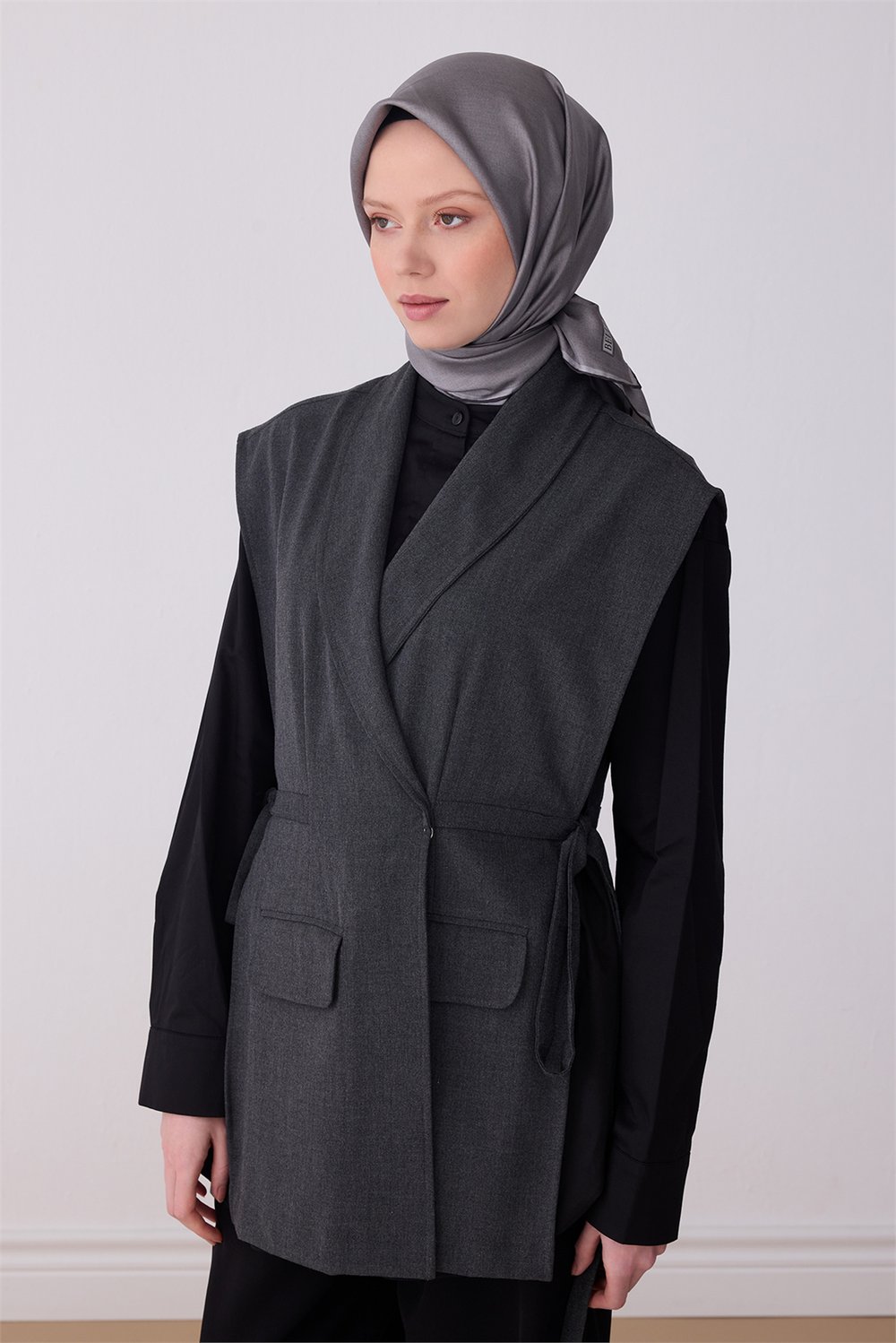 Gri Klasik Desen %100 Twill İpek Eşarp 4305-01