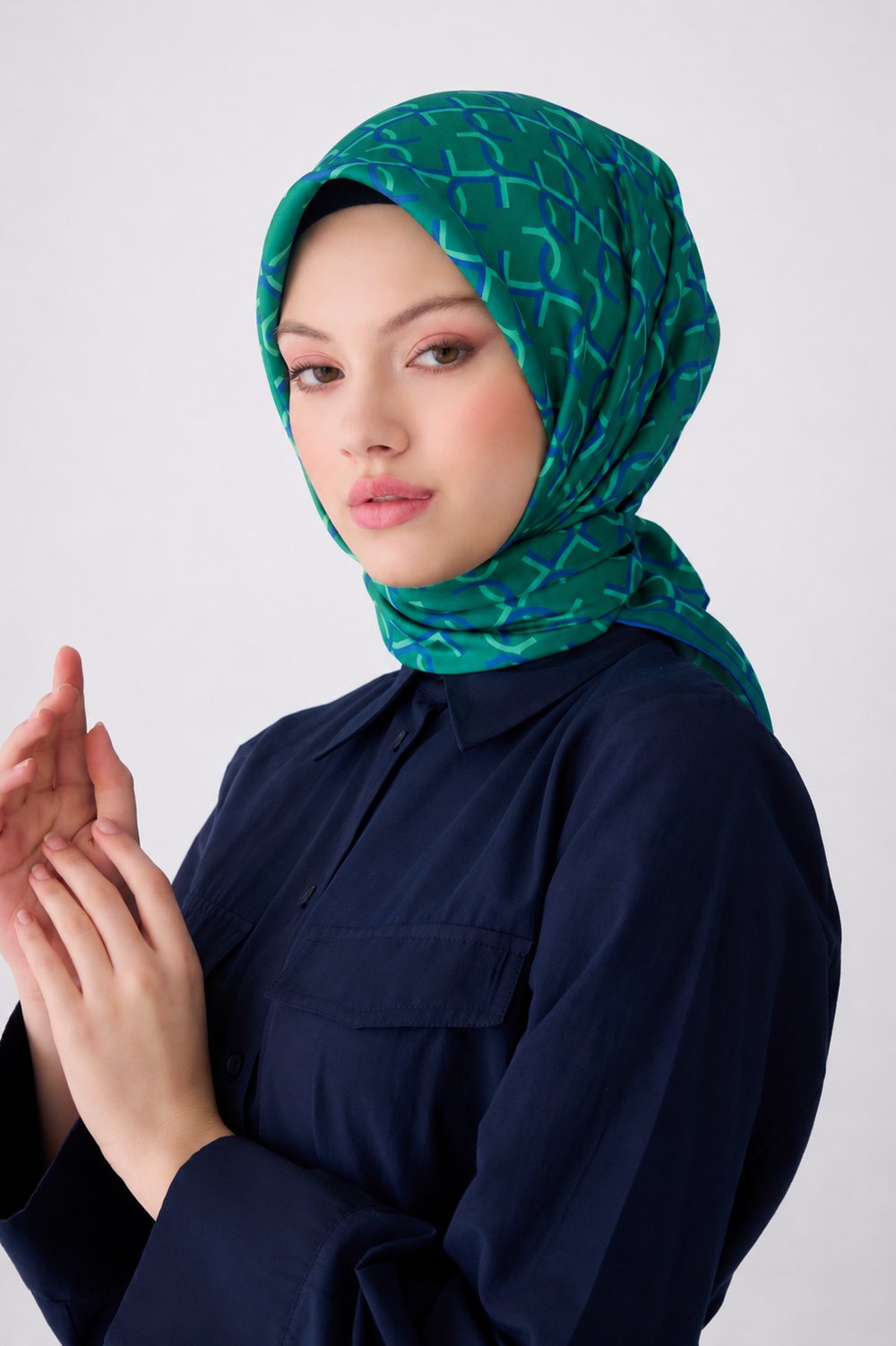 BELLİ MONOGRAM DESEN İPEK EŞARP 4102D TWILL