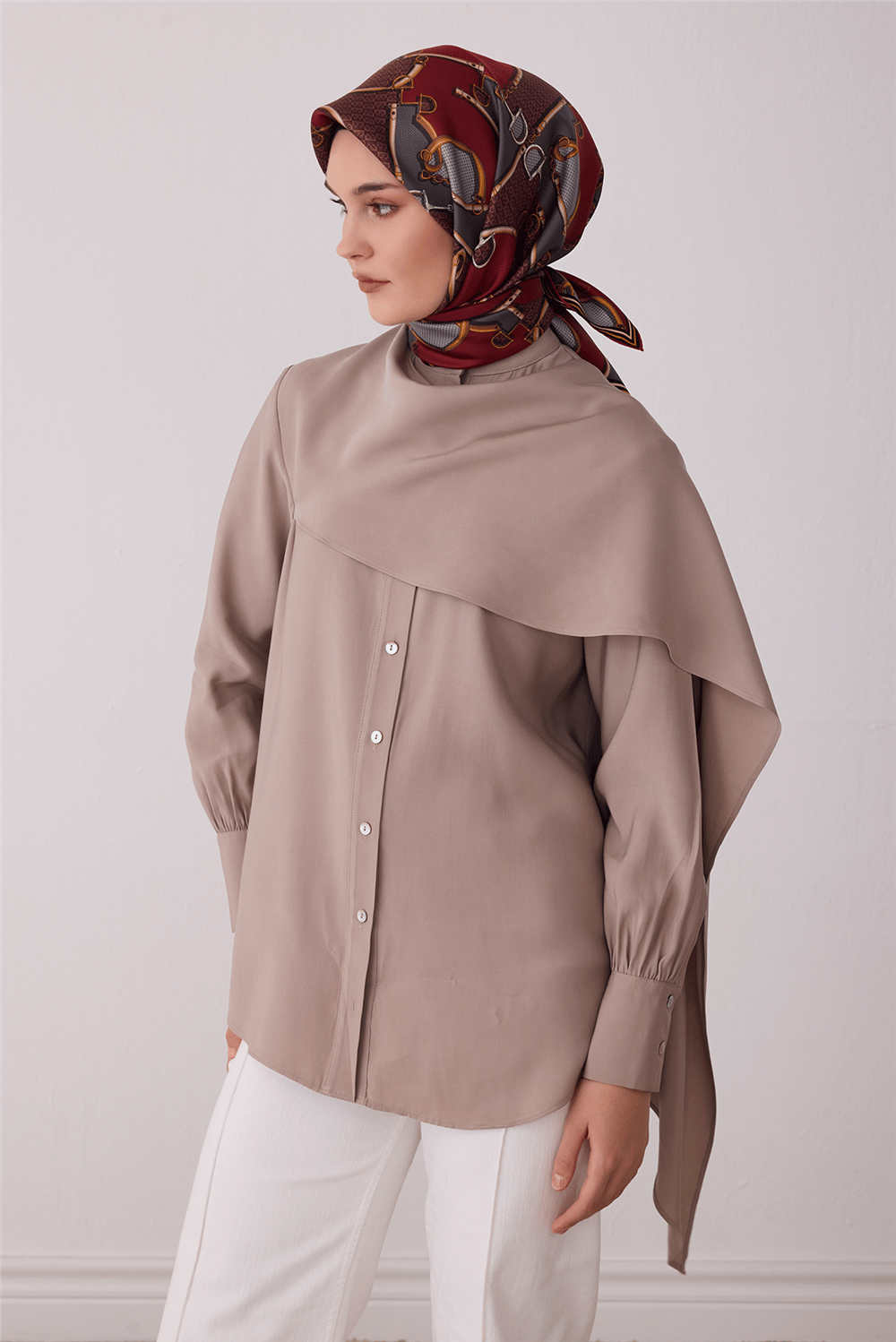 Kırmızı Geometrik Desen %100 Twill İpek Eşarp 4400-31