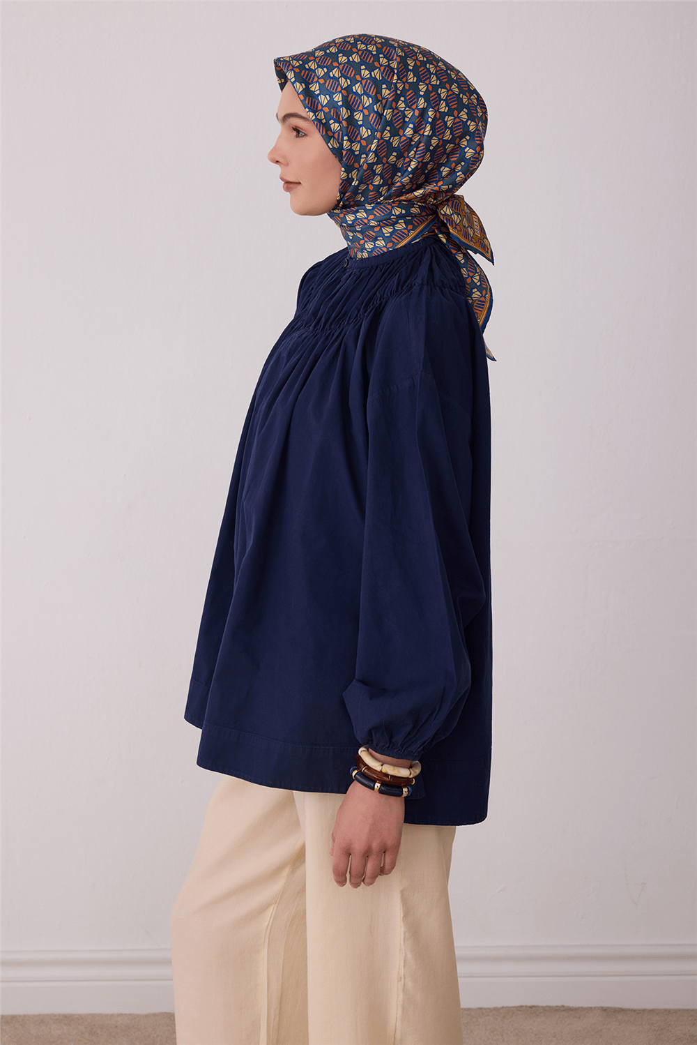 Petrol Geometrik Desen %100 Twill İpek Eşarp 4403-53