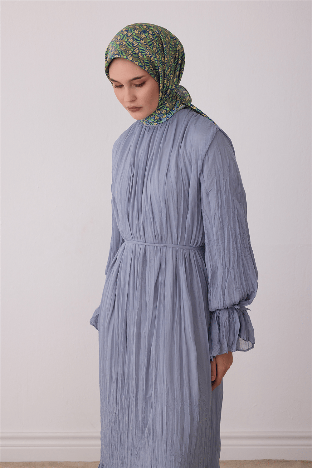 Yeşil Geometrik Desen %100 Twill İpek Eşarp 4403-82