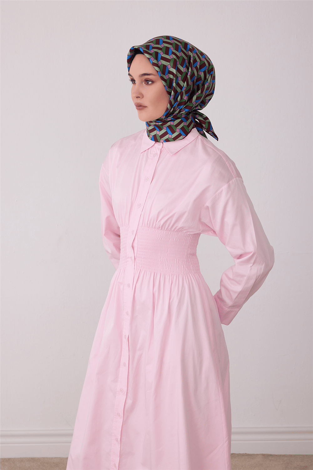 Kahverengi Geometrik Desen %100 Twill İpek Eşarp 4407-57