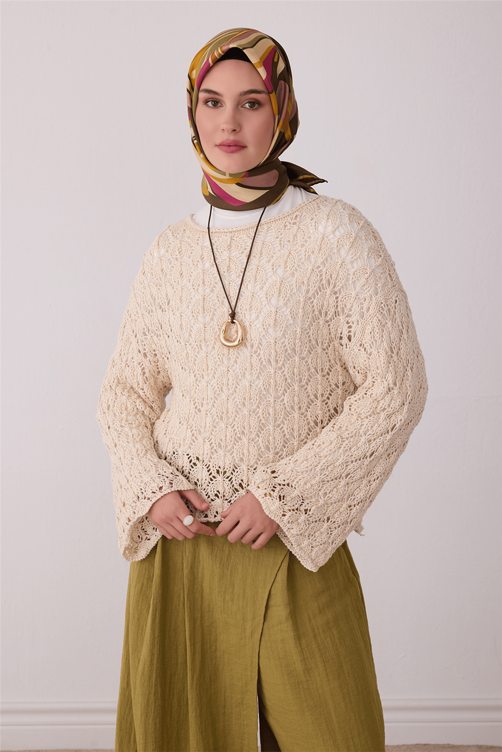 Haki Çiçek Deseni %100 Twill İpek Eşarp 4410-51