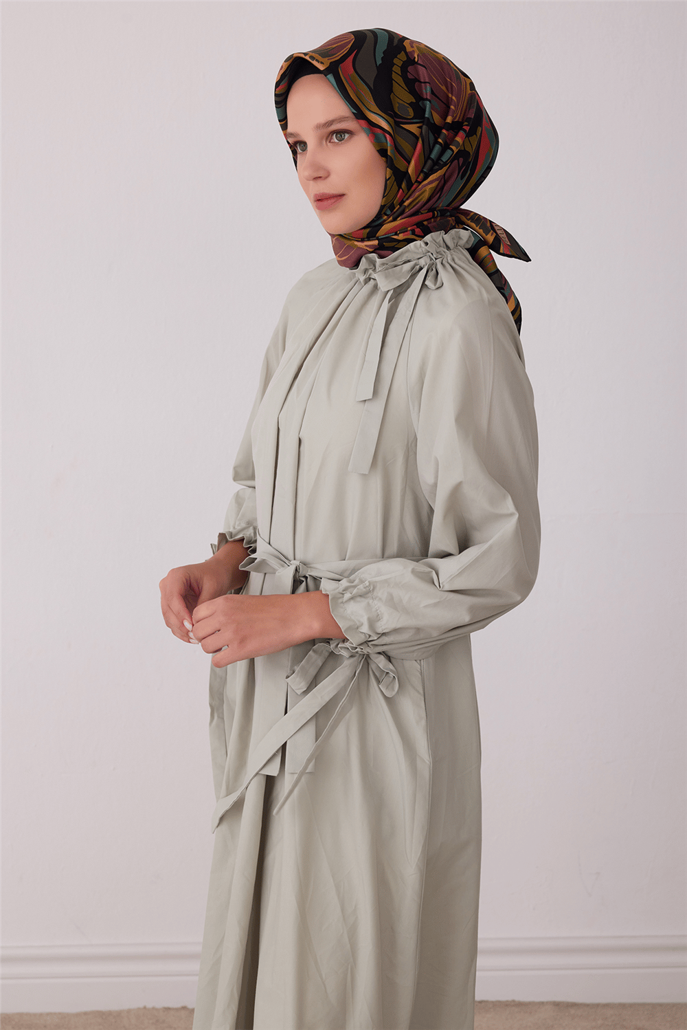 Siyah Soyut Desen %100 Twill İpek Eşarp 4417-37