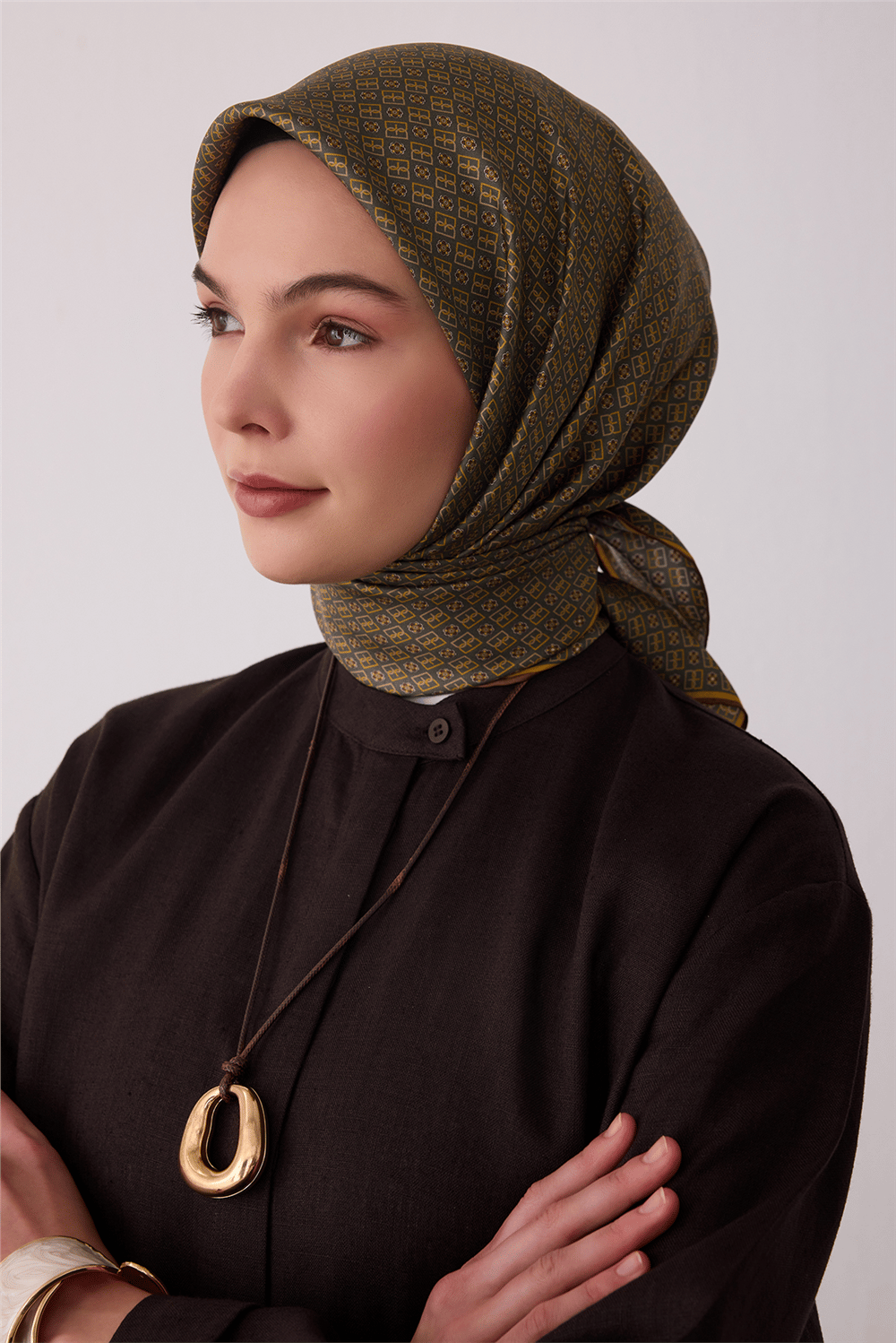 Yeşil Monogram Desen %100 Twill İpek Eşarp 4418-52