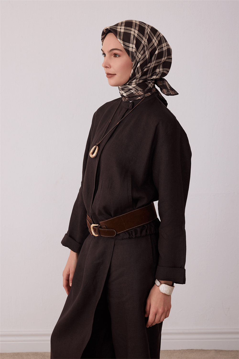 Kahverengi Geometrik Desen %100 Twill İpek Eşarp 4421-55